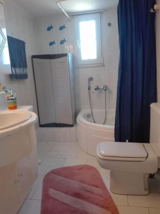Pan Family House Apartment Фира Екстериор снимка