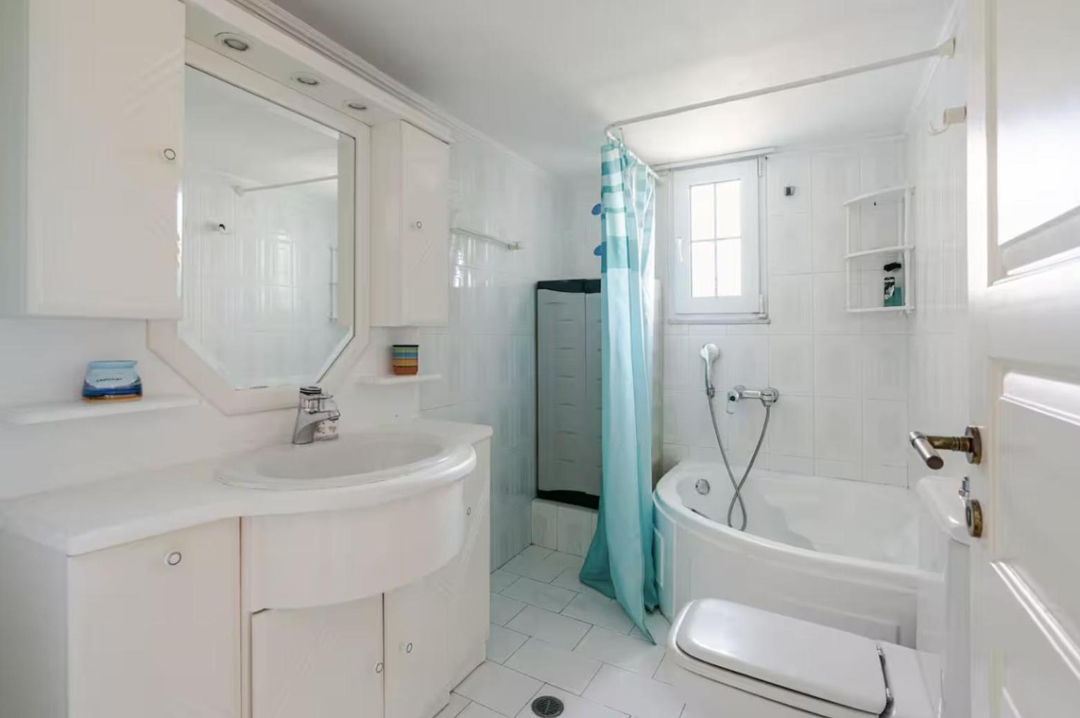 Pan Family House Apartment Фира Екстериор снимка